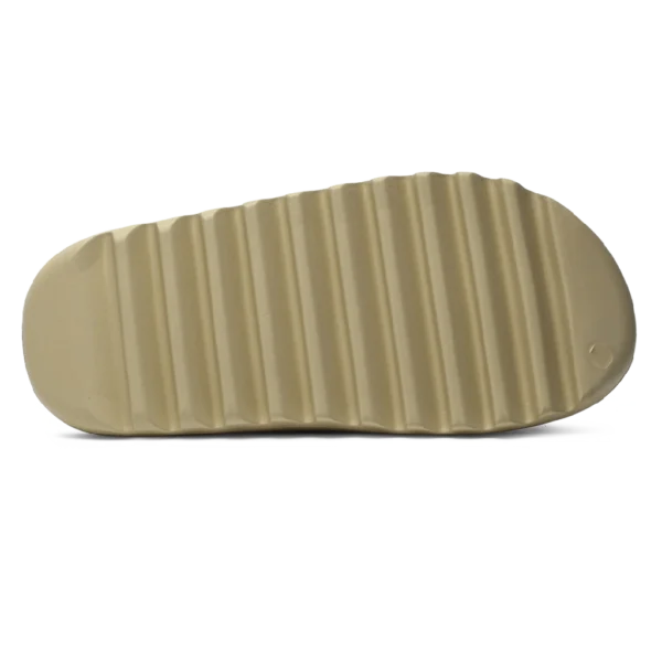 ⁦Adidas Yeezy Slides Desert Sand⁩ – תמונה ⁦4⁩