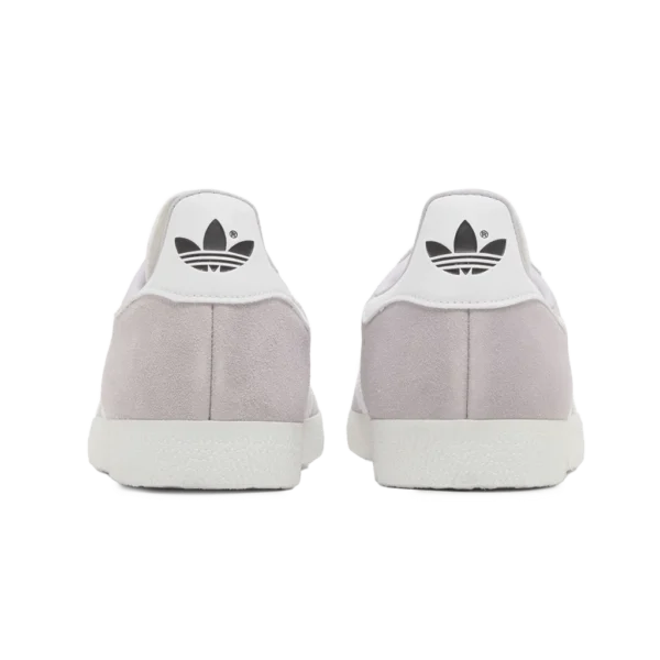 ⁦Adidas Gazelle Silver Dawn Cloud White Core Black⁩ – תמונה ⁦3⁩